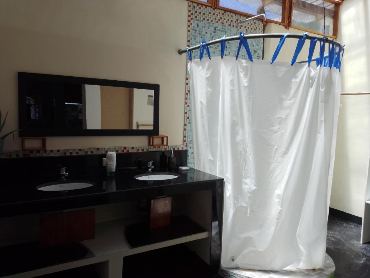 Cozy Hosting Galapagos Apartment Puerto Ayora  Luaran gambar