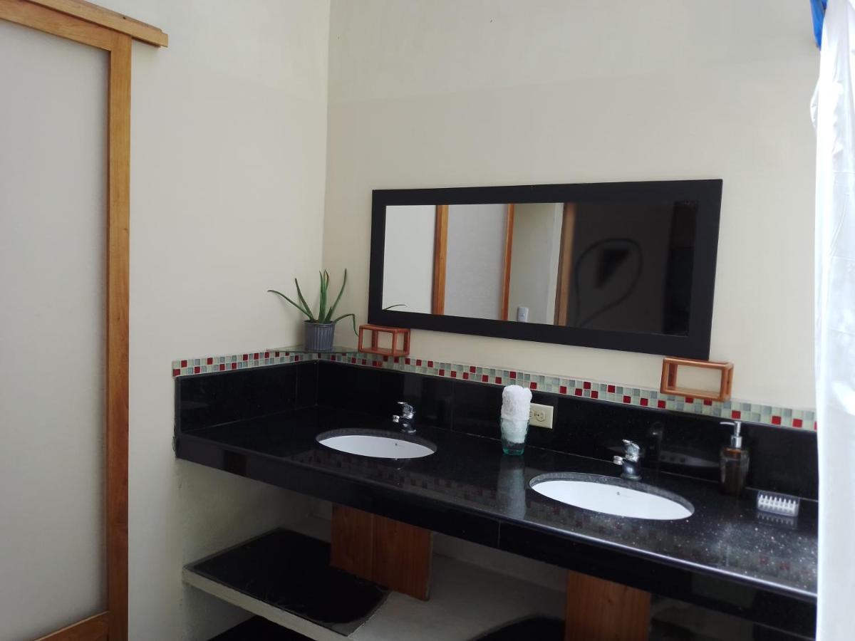 Cozy Hosting Galapagos Apartment Puerto Ayora  Luaran gambar